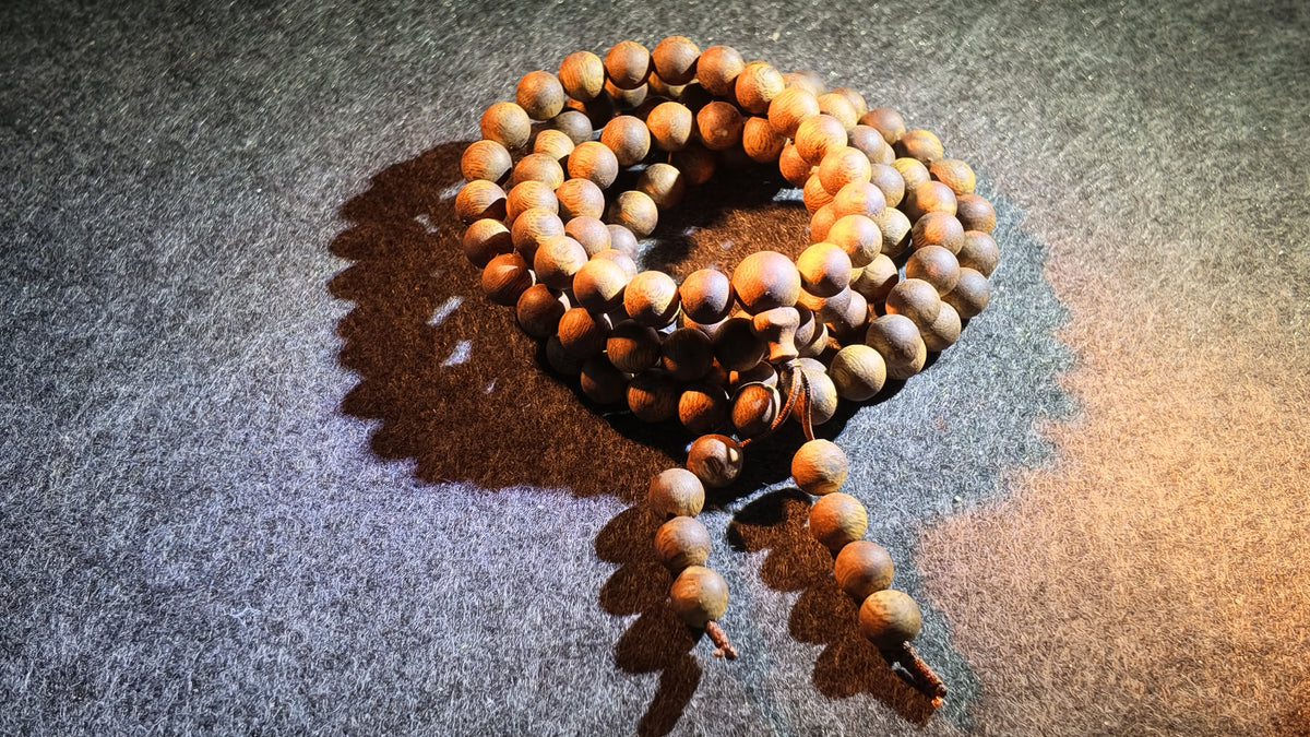 沉香手串（高油脂）｜Agarwood Bead Bracelet (High Resin Content)